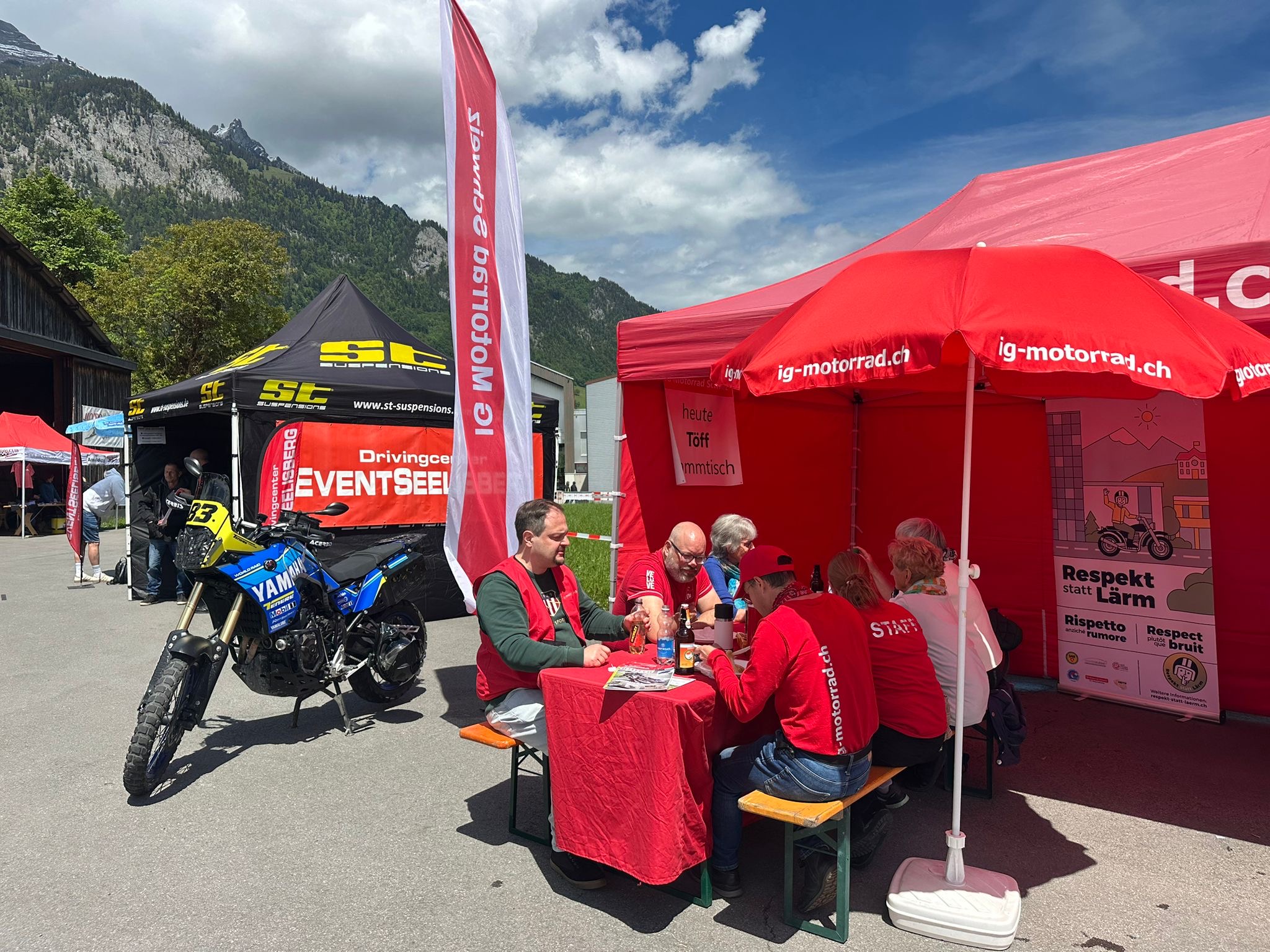 IG Motorrad - La CI Motards Suisse aux Journées d’Essai Moto d’Obwald – Présent, visible et connecté